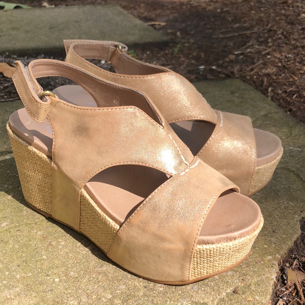 Antelope wedge sandal